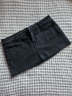 VINTAGE Y2K C’est Toi Black Denim Mini Skirt